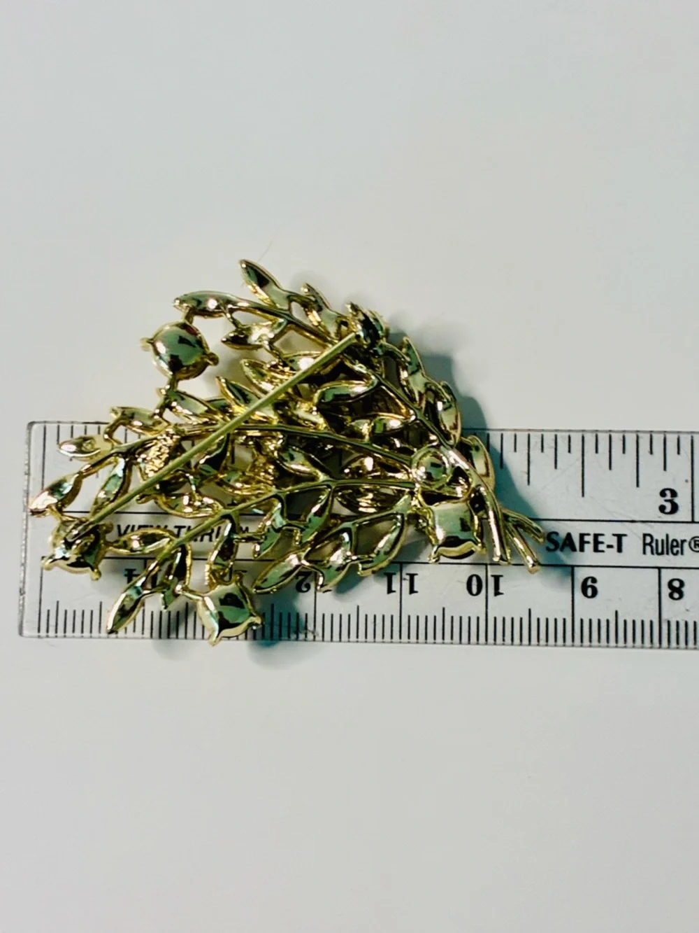 VTG Lisner Gold Leaf Brooch with Multicolor and Beautiful Deep Red AB Crystals